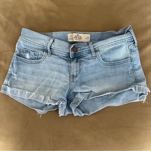 Hollister short-short low rise, size: 5, blue